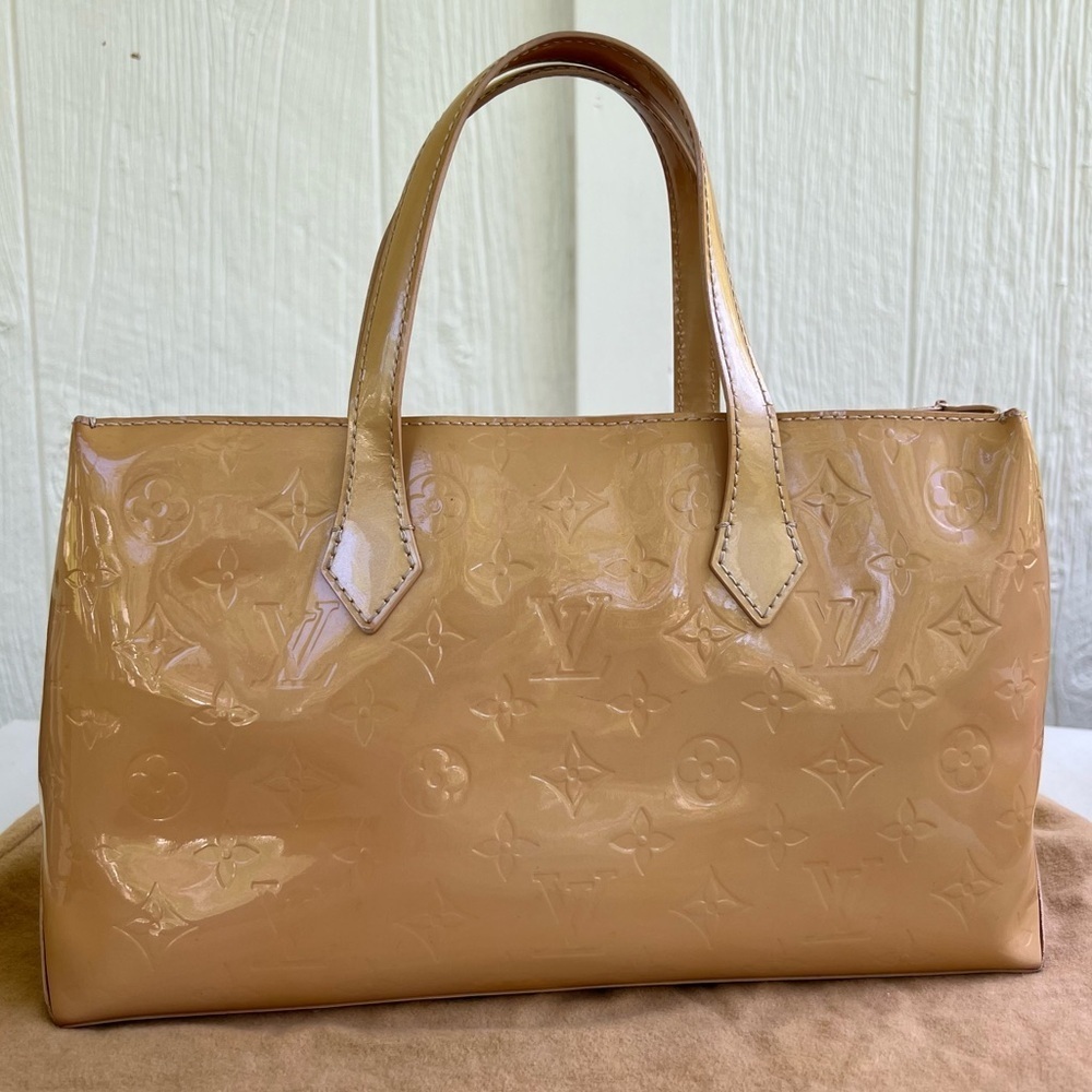 Louis Vuitton Wilshire Tote Handbag - Picture 5 of 13